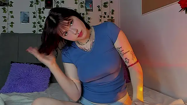 Snapshot of miss_Lizzy chatting on 12.23.24 miss Lizzy online show from 12.23.24