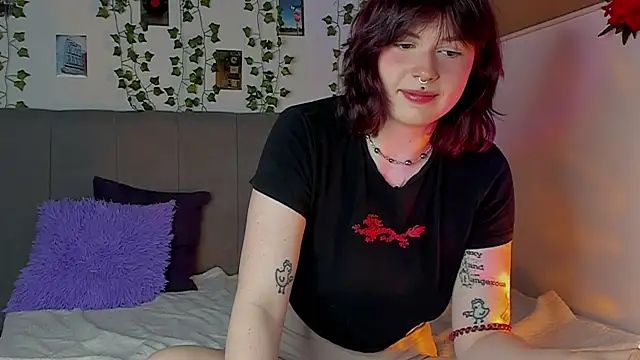 Snapshot of miss_Lizzy chatting on 02.04.25 miss Lizzy online show from 02.04.25