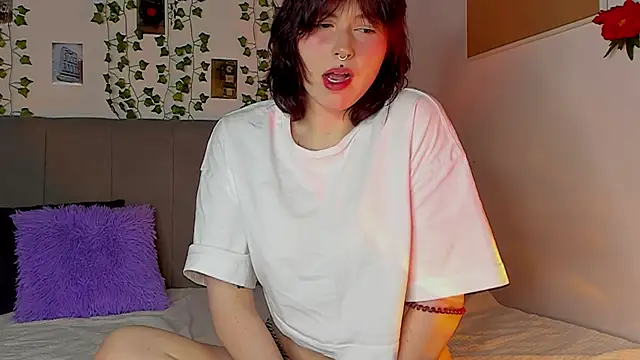 Snapshot of miss_Lizzy chatting on 02.27.25 miss Lizzy online show from 02.27.25