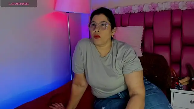 desire matture online show from 02.18.25