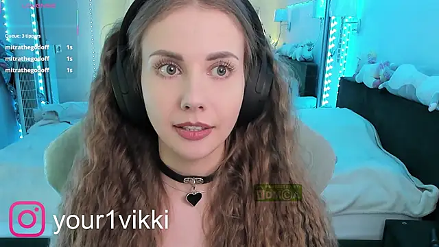 Vikki Cheese online show from 02.07.25