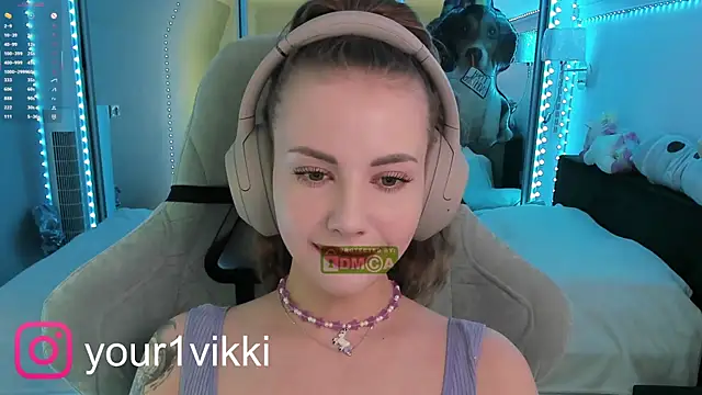 Vikki Cheese online show from 02.13.25