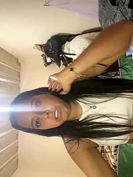 laila044 online show from 10.24.25