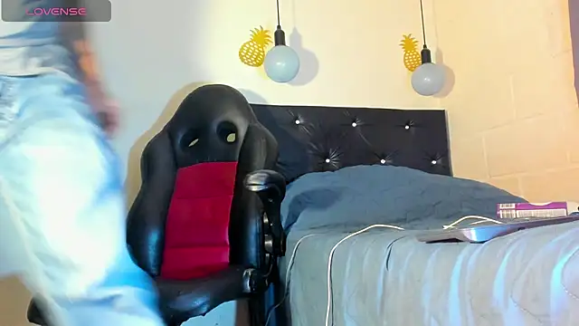 Snapshot of FuckHardlove chatting on 02.22.25 FuckHardlove online show from 02.22.25