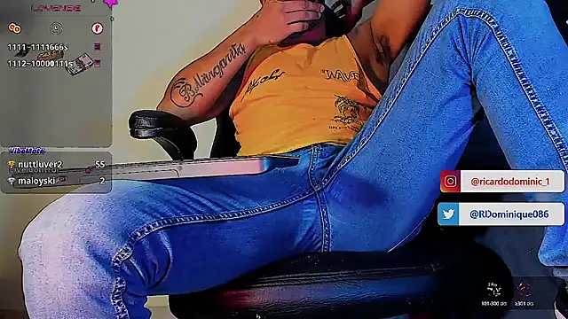 Snapshot of FuckHardlove chatting on 02.27.25 FuckHardlove online show from 02.27.25