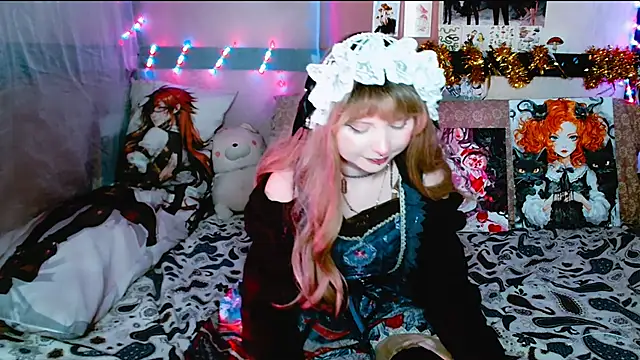 Usagi Blush  online show from 01.08.25
