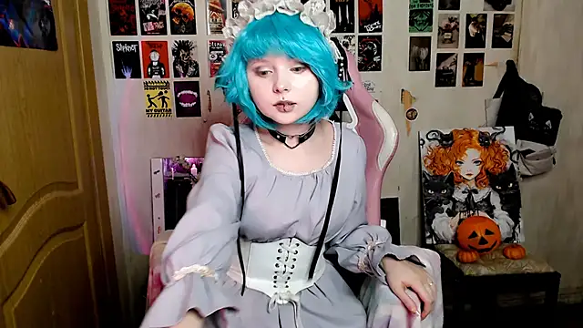 Usagi Blush  online show from 10.14.25