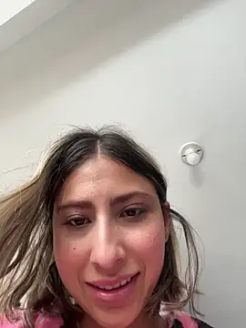 Ameellie online show from 12.04.25