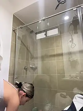 Ameellie online show from 12.17.25