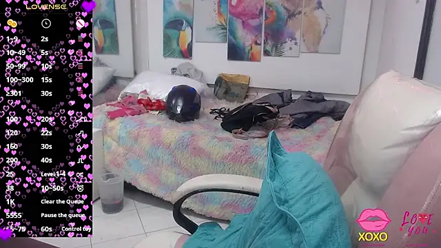 Snapshot of alegriamartinez chatting on 10.14.25 alegriamartinez online show from 10.14.25