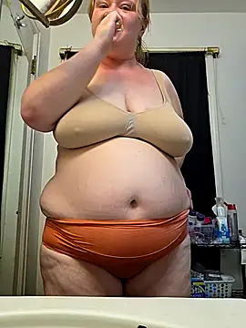 Snapshot of virgieblanca chatting on 10.05.25 virgieblanca online show from 10.05.25