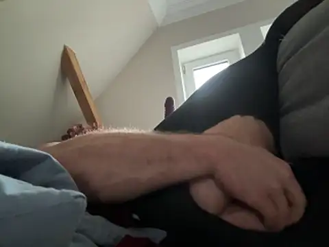 sissybitchx online show from 12.23.25