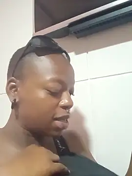 Coco Kiss online show from 04.02.26