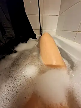 Snapshot of La_patronne_eva chatting on 11.19.25 La patronne eva online show from 11.19.25