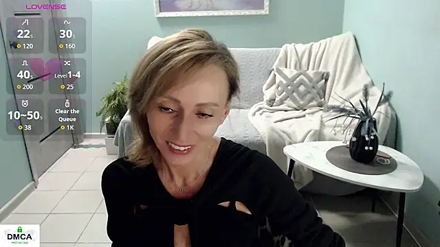 Snapshot of HornyMilf_777 chatting on 06.16.26 HornyMilf 777 online show from 06.16.26