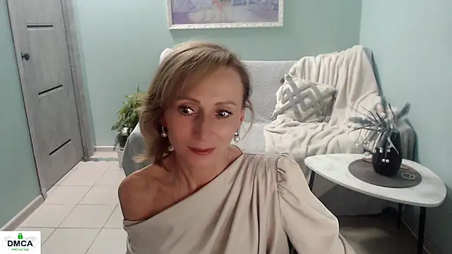 Snapshot of HornyMilf_777 chatting on 07.01.26 HornyMilf 777 online show from 07.01.26
