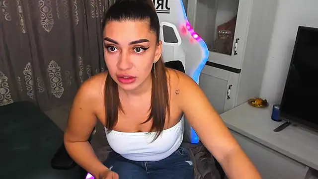 EveEvian online show from 01.24.25