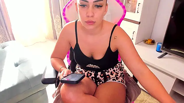 EveEvian online show from 01.29.25