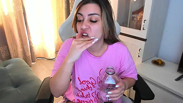 EveEvian online show from 03.07.25