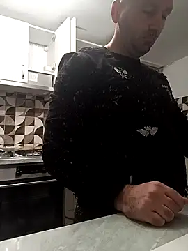 Snapshot of florin421 chatting on 02.24.26 florin421 online show from 02.24.26