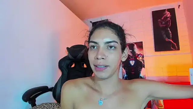 Snapshot of Alahia_Rodriguez chatting on 02.14.25 Alahia Rodriguez online show from 02.14.25