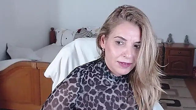 evamaria2024 online show from 03.04.25