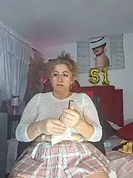 evelin hott online show from 03.12.25