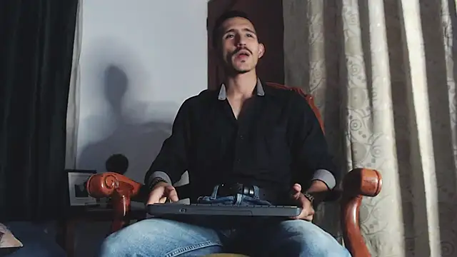 HomeAloneK online show from 03.03.25