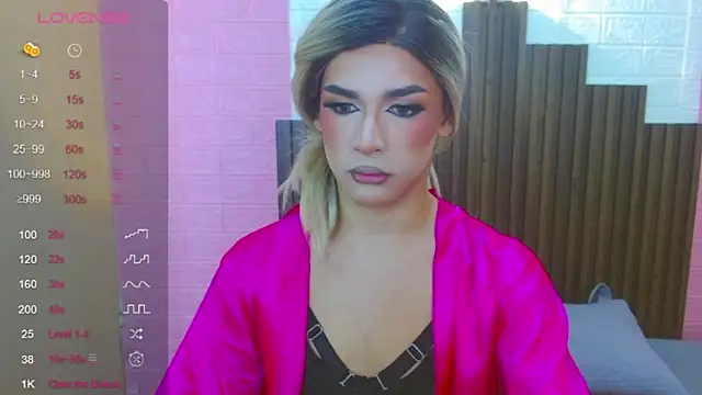 Snapshot of Mike_Nourr chatting on 09.25.25 Mike Nourr online show from 09.25.25