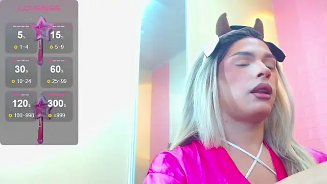 Snapshot of Mike_Nourr chatting on 09.27.25 Mike Nourr online show from 09.27.25