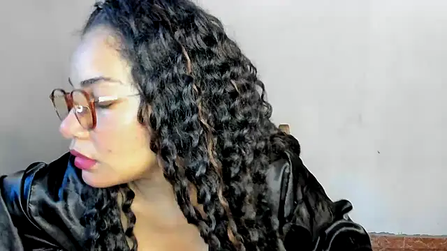 Snapshot of Jade_Dorthini chatting on 01.08.25 Jade Dorthini online show from 01.08.25