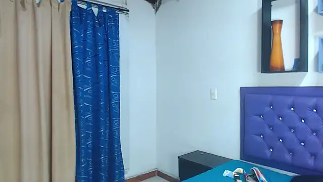 Snapshot of kiwii_nasty chatting on 12.02.24 kiwii nasty online show from 12.02.24