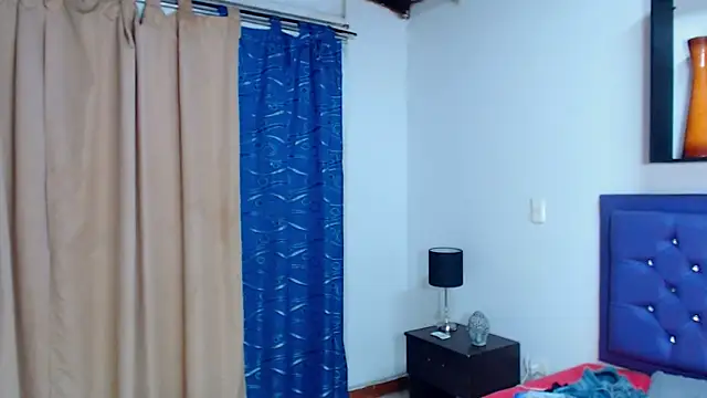 Snapshot of kiwii_nasty chatting on 03.18.25 kiwii nasty online show from 03.18.25