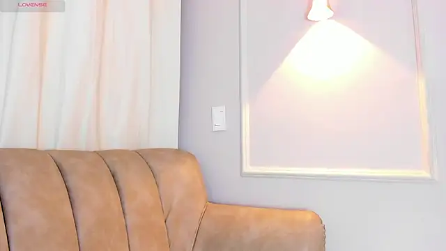 Lia walton online show from 12.26.24