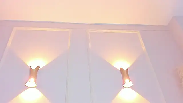 Lia walton online show from 02.20.25