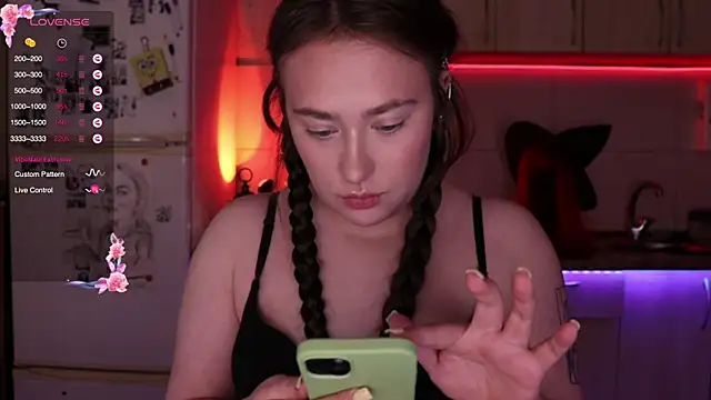 Golumm online show from 10.27.25