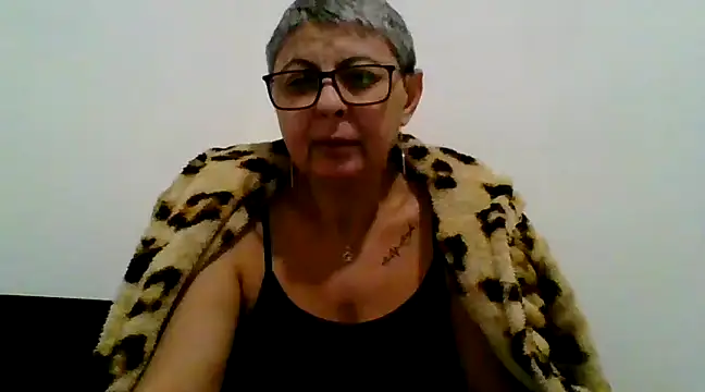 roseblak42 online show from 02.20.25