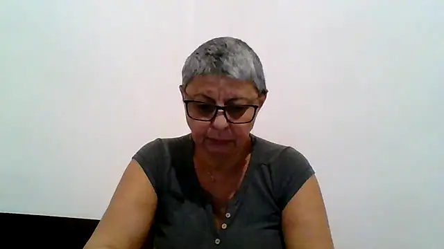 roseblak42 online show from 12.18.25