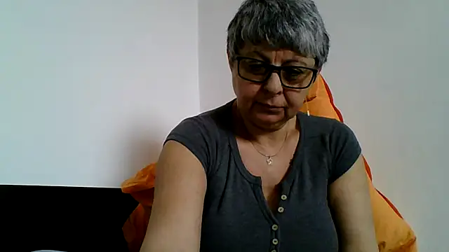 roseblak42 online show from 03.31.26