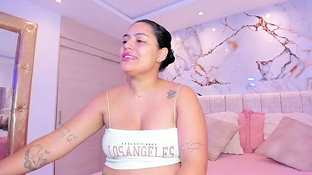 kiana cream online show from 12.01.25