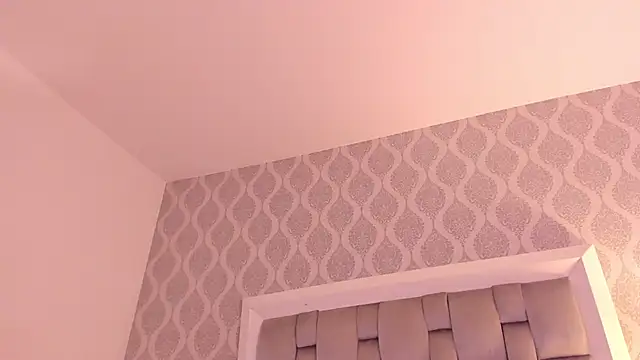 Megan Leal1 online show from 11.05.25