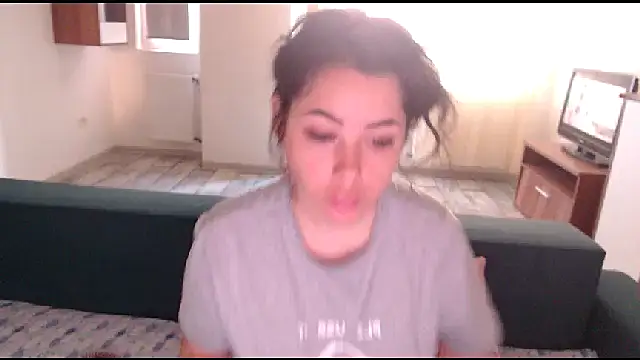 LovelyJulliette online show from 03.22.25