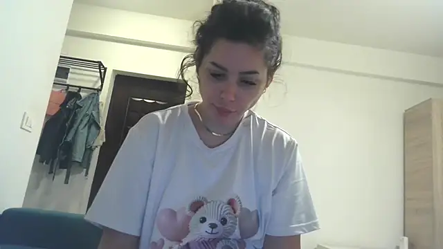 LovelyJulliette online show from 11.16.25