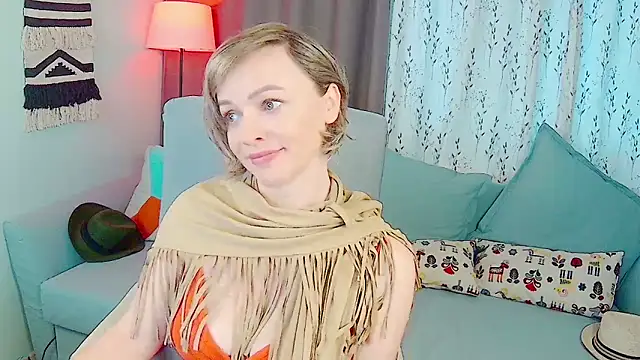 NandiSmile online show from 12.03.25