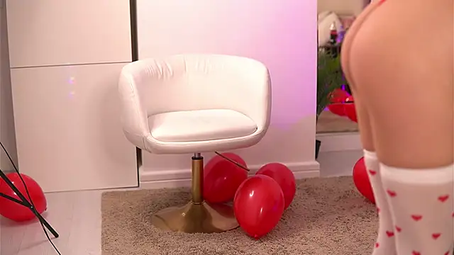 KaylaBray online show from 02.15.25