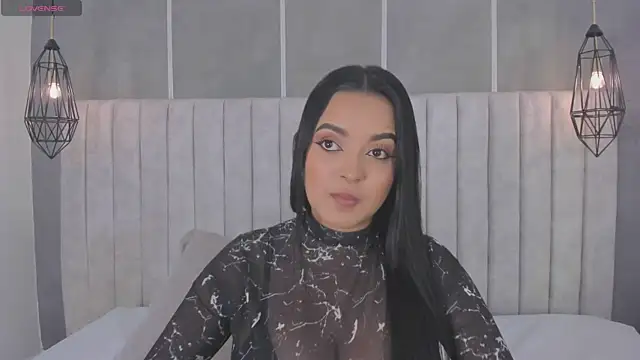 Snapshot of lea_gray chatting on 01.22.25 lea gray online show from 01.22.25