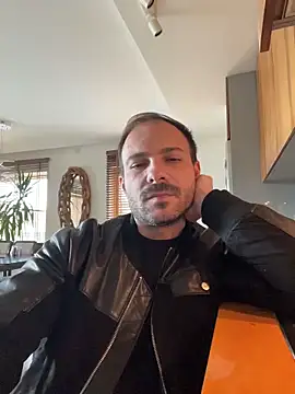 Adventurehotman online show from 11.03.25