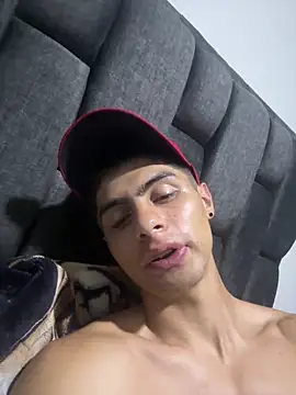 Stiven CL online show from 04.14.26