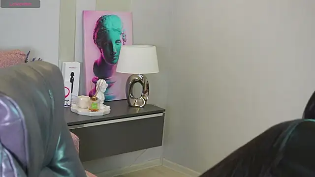 Snapshot of _MIURA_ chatting on 02.10.25 MIURA online show from 02.10.25