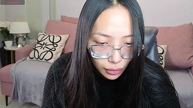 Snapshot of _MIURA_ chatting on 09.13.25 MIURA online show from 09.13.25